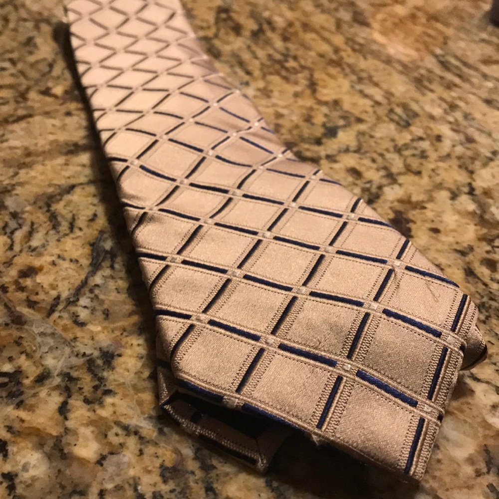 Tie